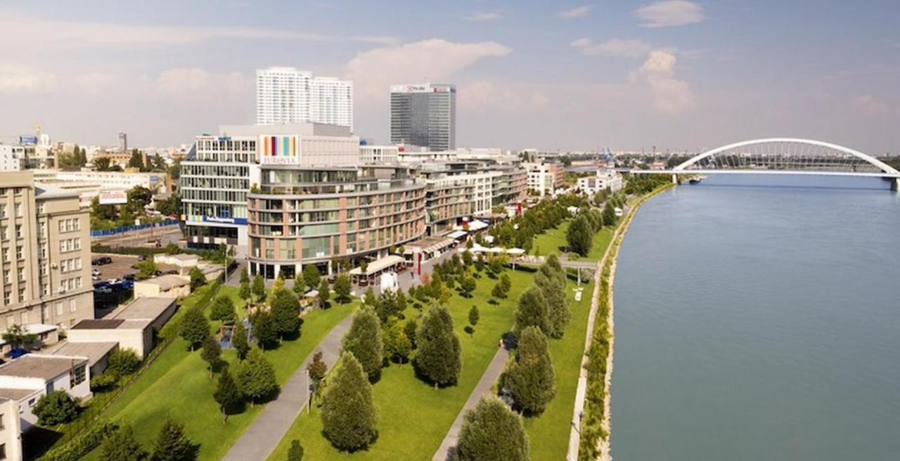Luxury Space At The Best Address In Bratislava Lägenhet Exteriör bild